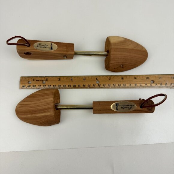 Vtg Cedar Wood Medium Size Shoe Tree Shape Moisture Absorber Executive Imperials - Picture 1 of 11